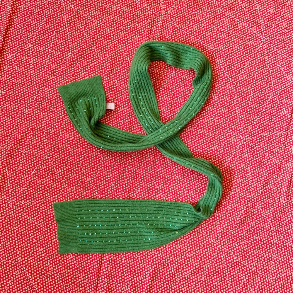 Vintage 2000s Forever 21 Green Ribbed Knit Sequin Skinny acrylic Scarf One Size